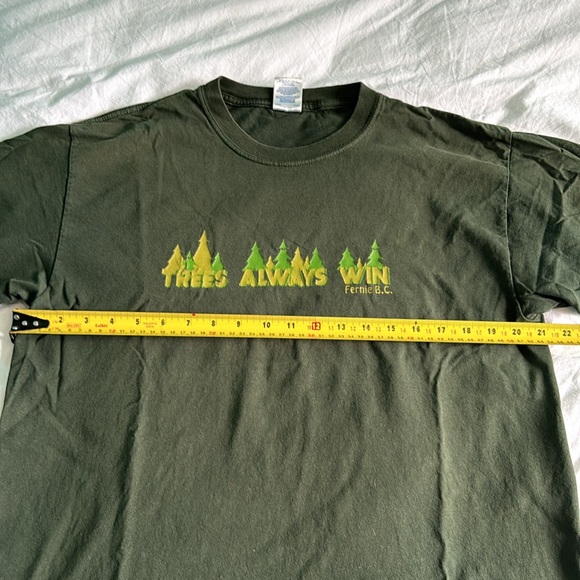 Fernie BC Vintage Trees Always Win T-Shirt. Mens LG. Pit-Pit 19.5” (yr 2006) - Picture 3 of 5